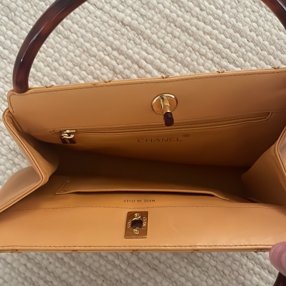 Vintage Chanel Top Handle, Tortoise Handle - Picture 6 of 6